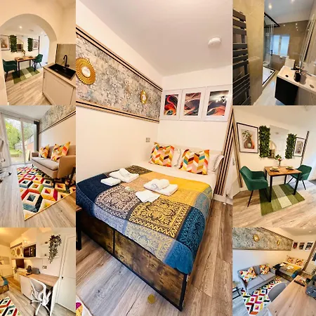 -r2- Newly Renovated Private With Own Kitchenette In A Shared House In B29 Guest house Birmingham